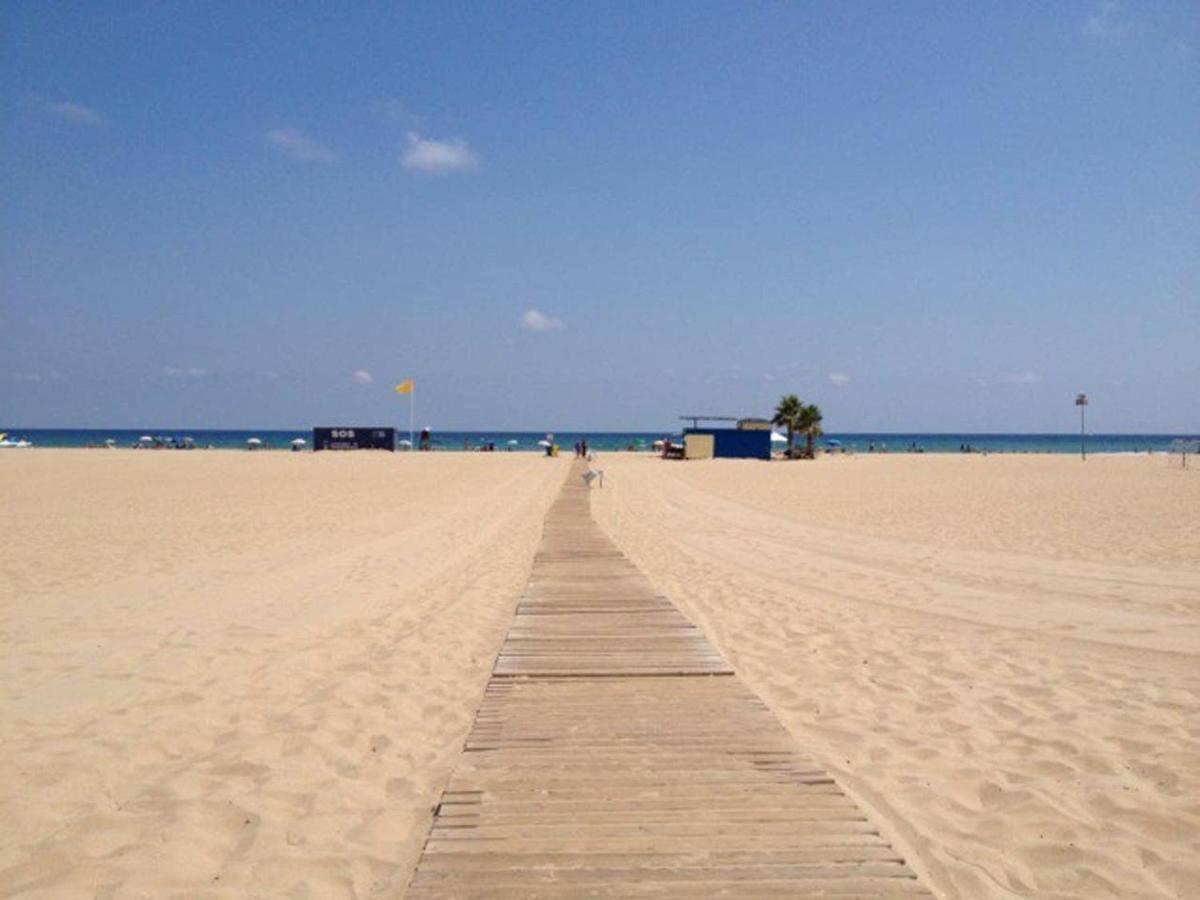 Entre Pinos Pb Beach Apartment تورّيذيمْبَرّا المظهر الخارجي الصورة